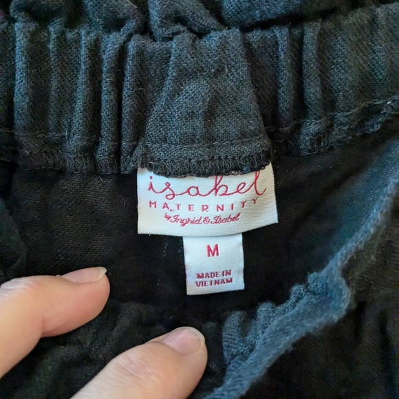 Medium Maternity Shorts - Picture 2 of 2